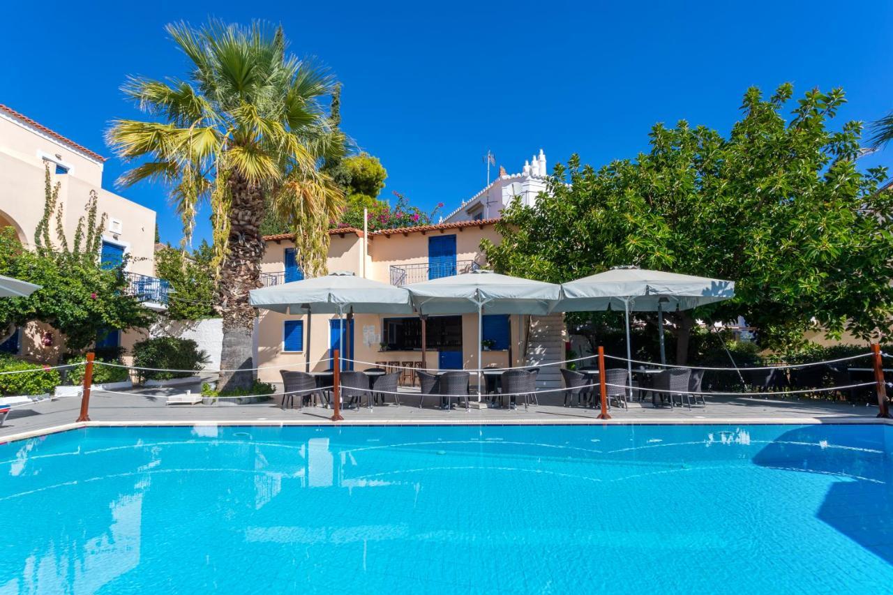 Vanas Apartments Spetses Town Exterior photo