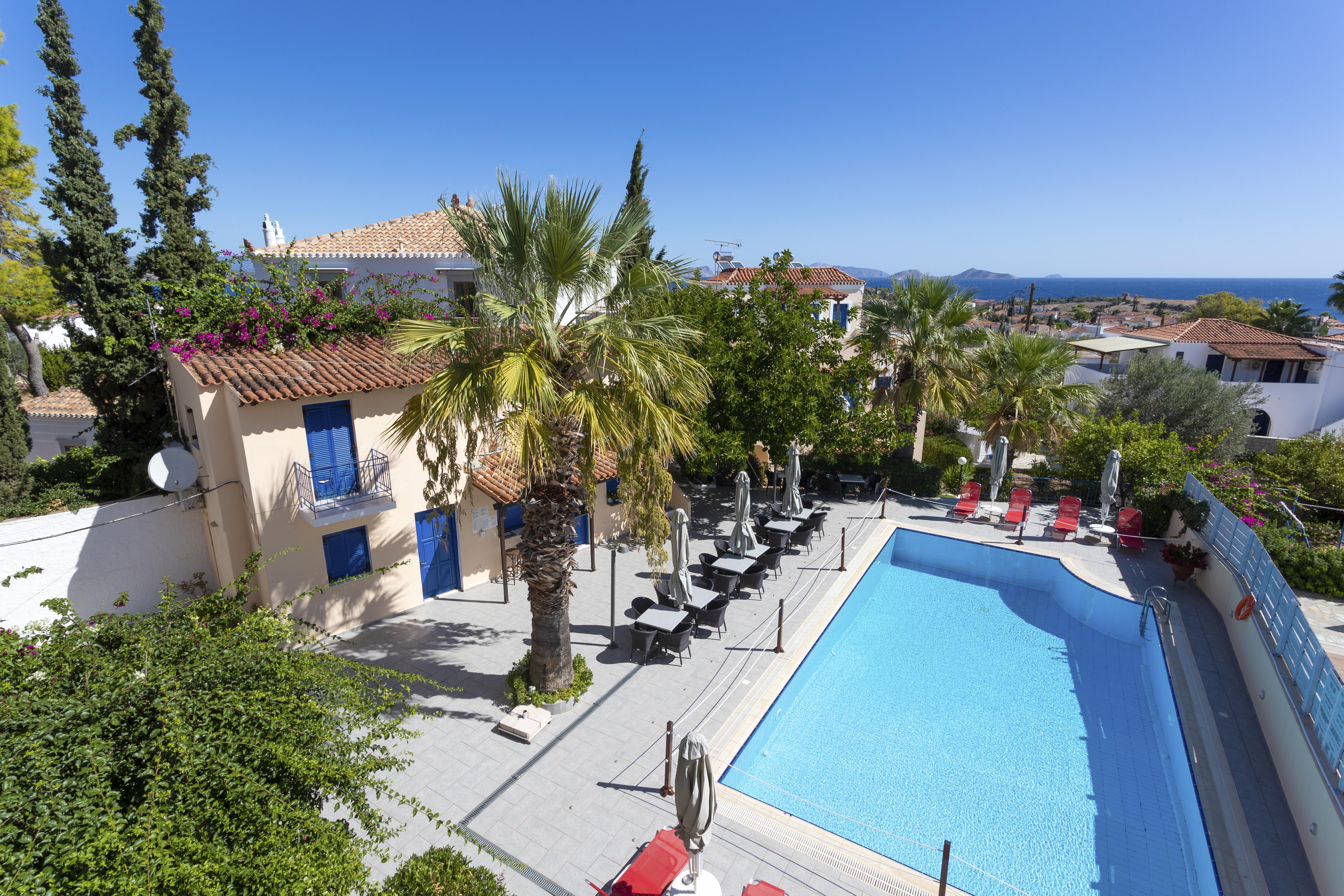 Vanas Apartments Spetses Town Exterior photo